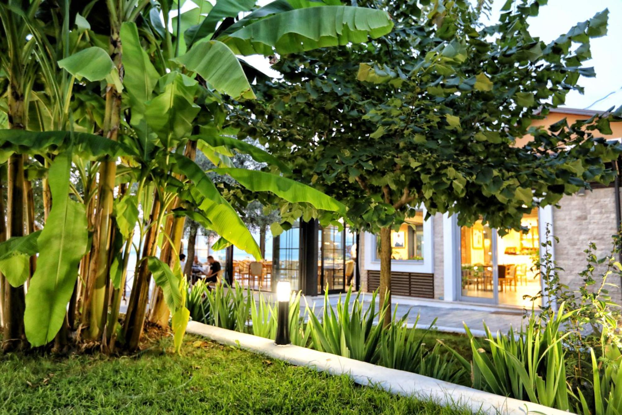 Hotel Labiatan Zogaj  Exterior foto